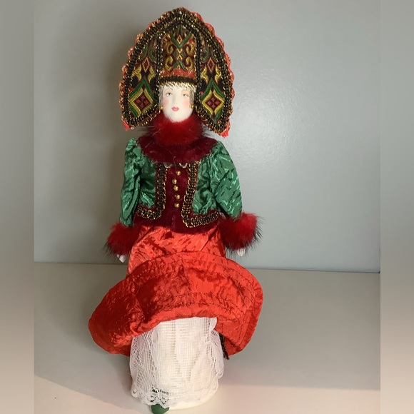 New vintage Russian porcelain doll - Picture 8 of 13
